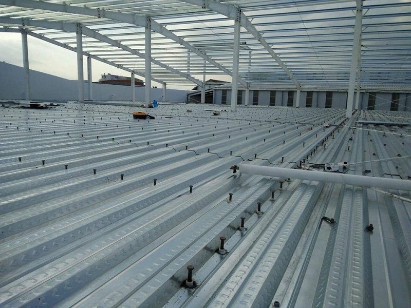 Sàn deck là gì? Cấu tạo và ưu nhược điểm của sàn deck như nào?